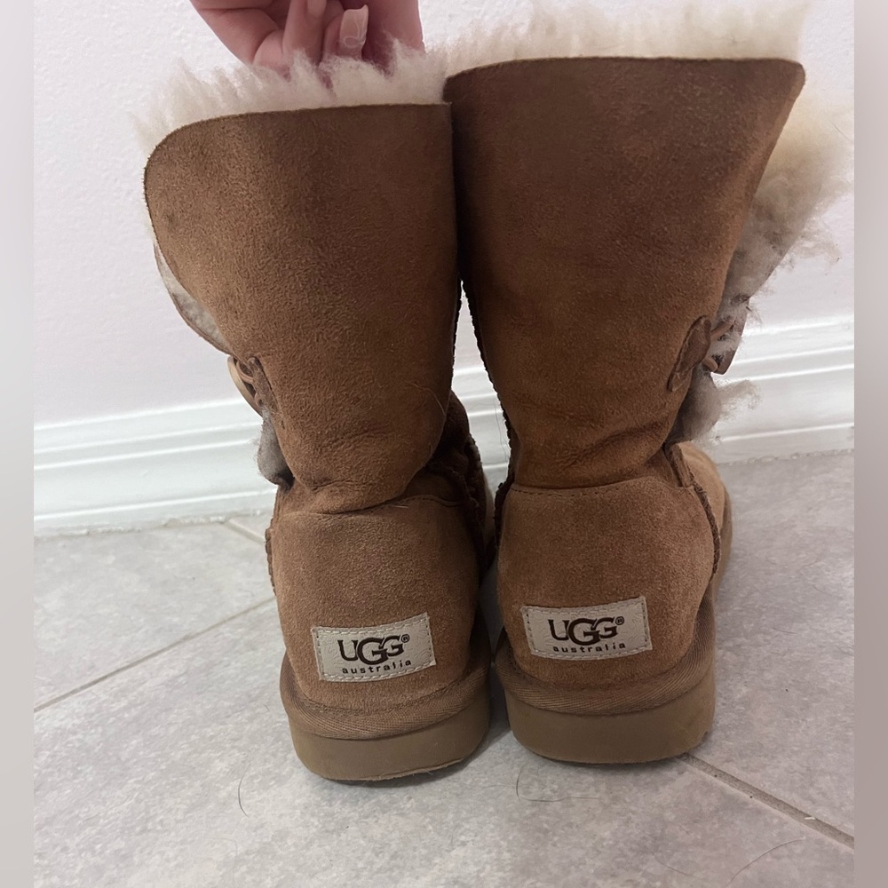 UGG Beige Sheepskin Boots - Picture 5 of 8